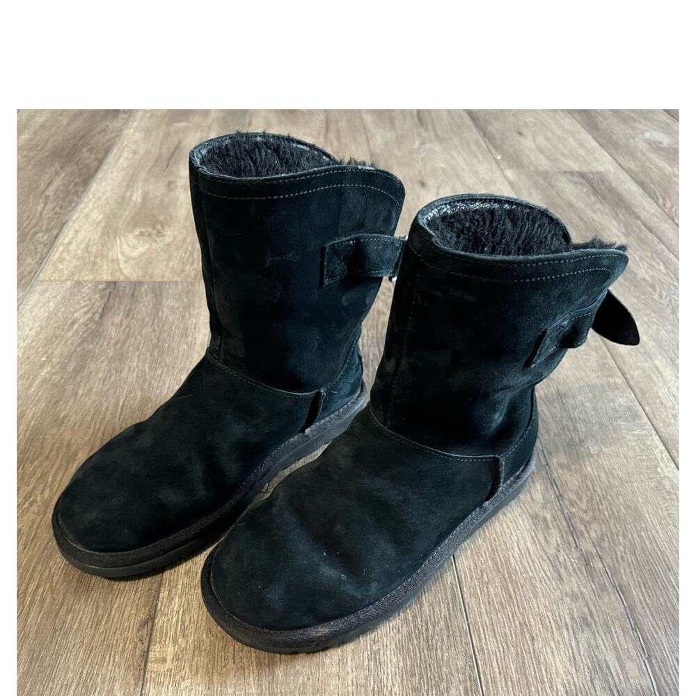 Ugg Remora Women's Black Boots Size 6